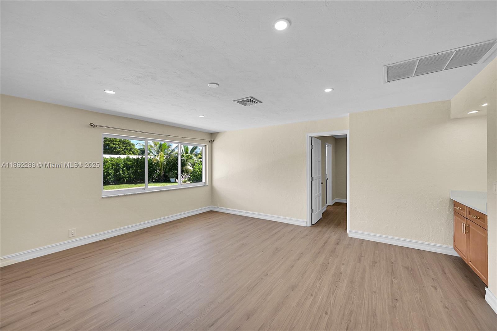 ATLANTIS CITY OF 12 - Residential