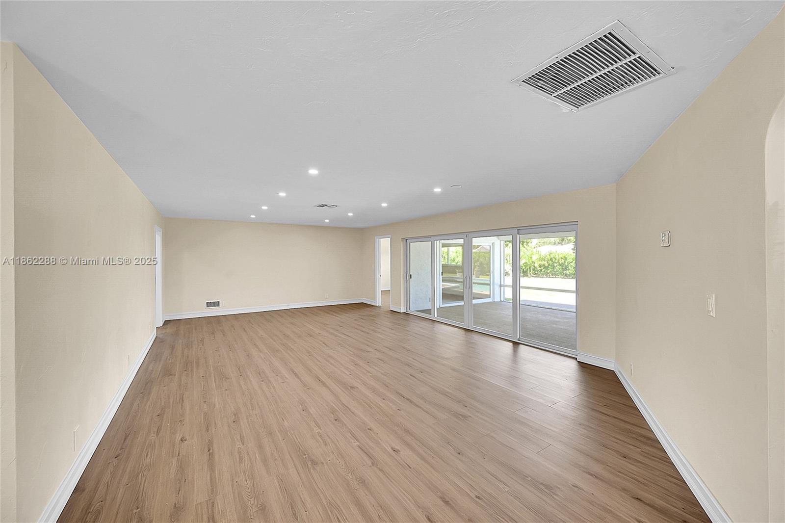 ATLANTIS CITY OF 12 - Residential