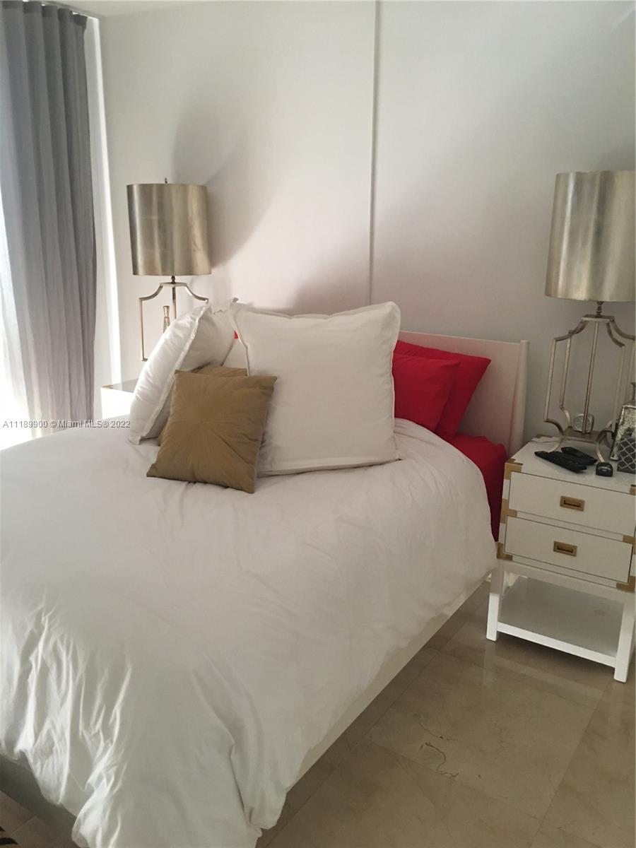 CARBONELL CONDO - Residential