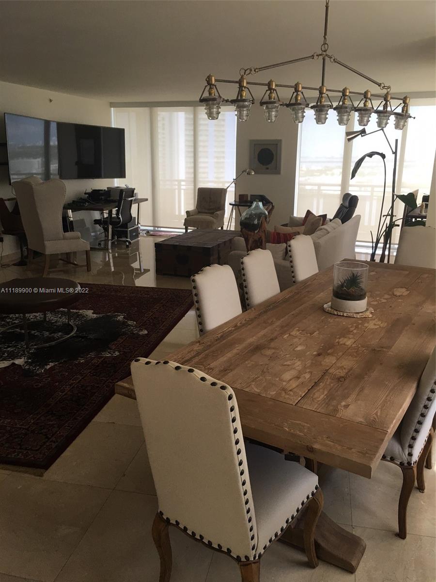 CARBONELL CONDO - Residential