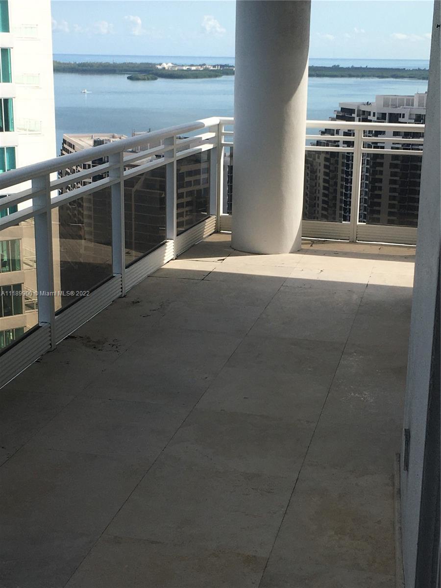 CARBONELL CONDO - Residential