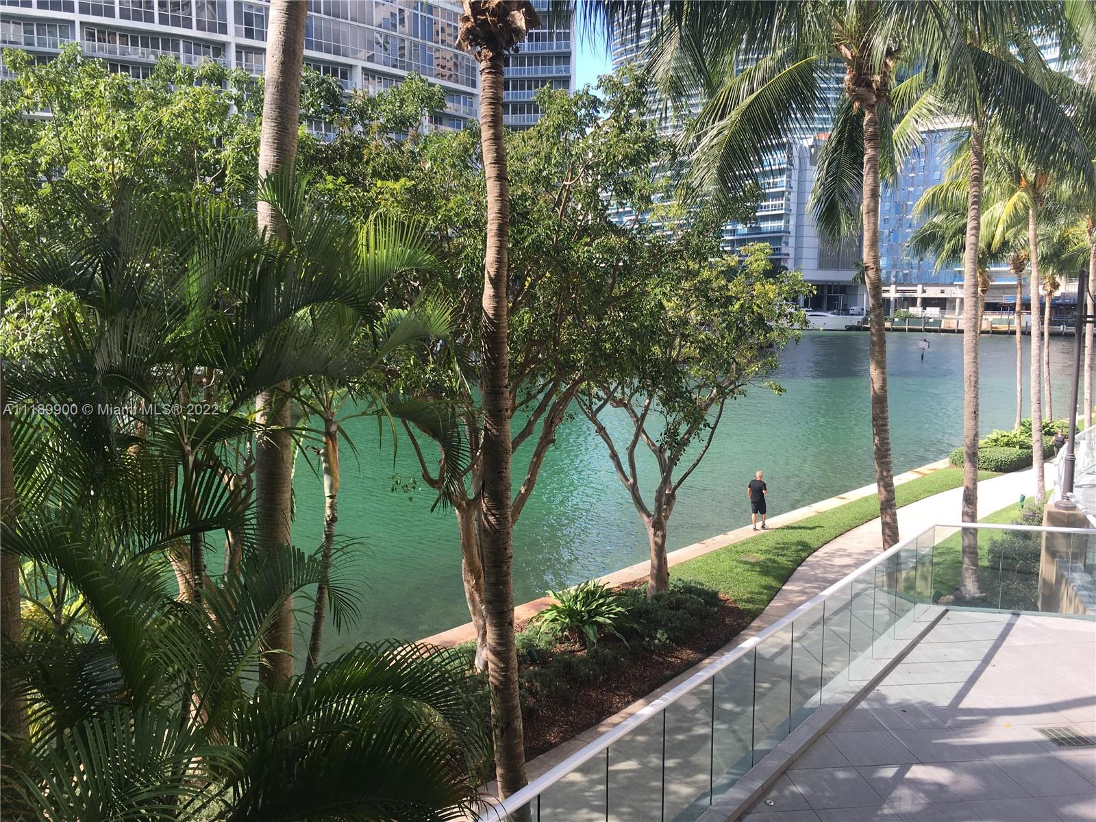 CARBONELL CONDO - Residential