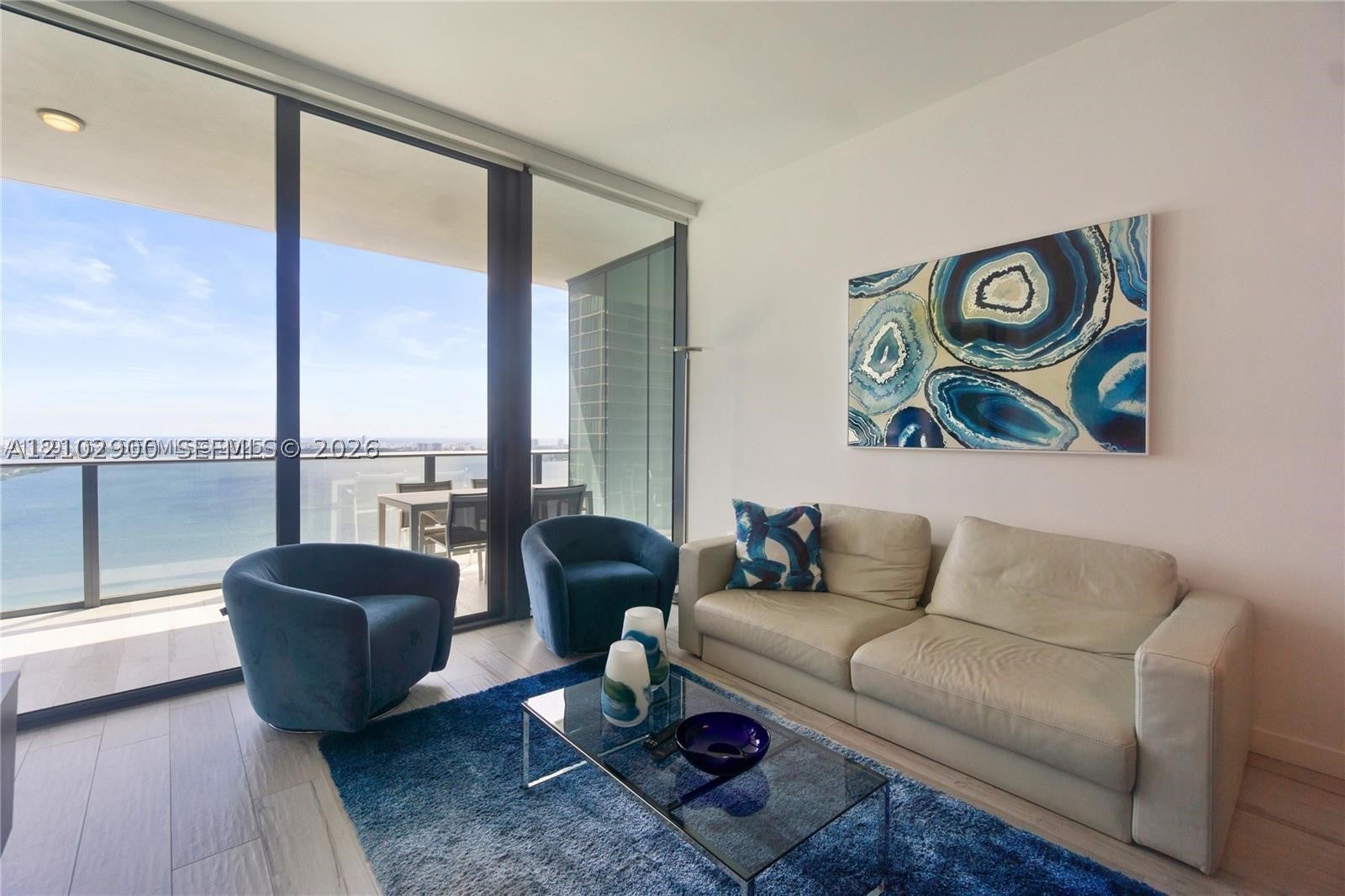 View photos, virtual tours, details... 480 NE 31st St 4206
