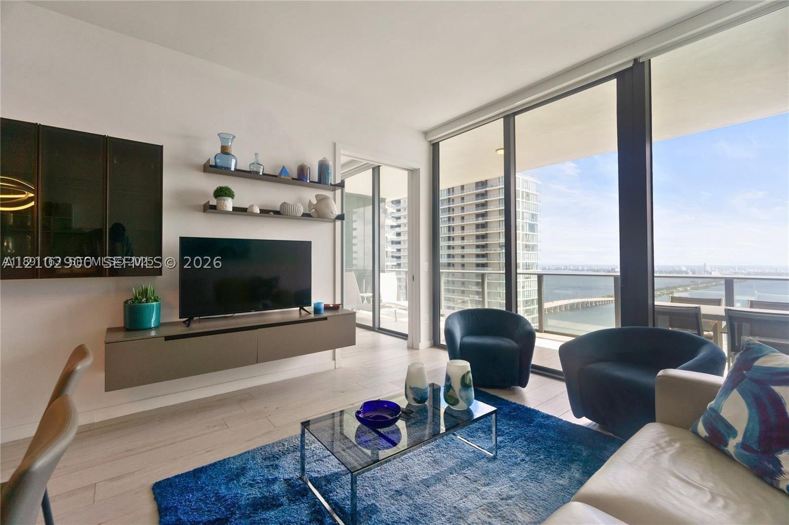 View photos, virtual tours, details... 480 NE 31st St 4206