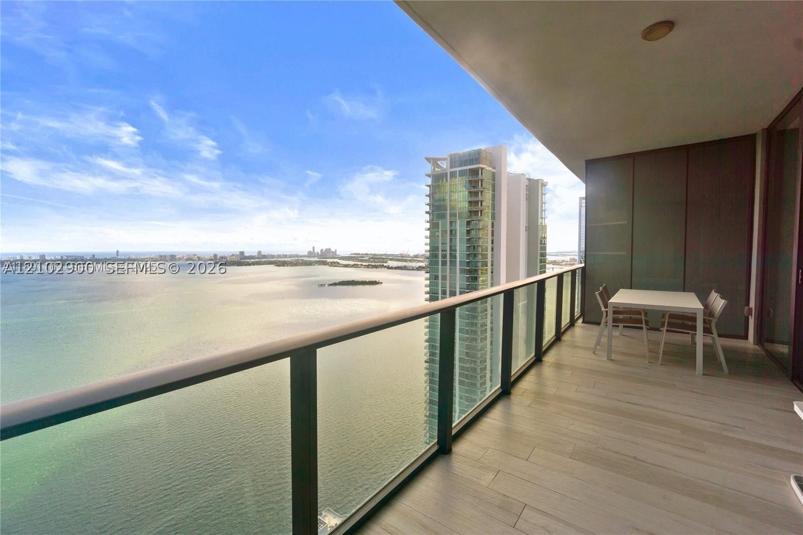 View photos, virtual tours, details... 480 NE 31st St 4206