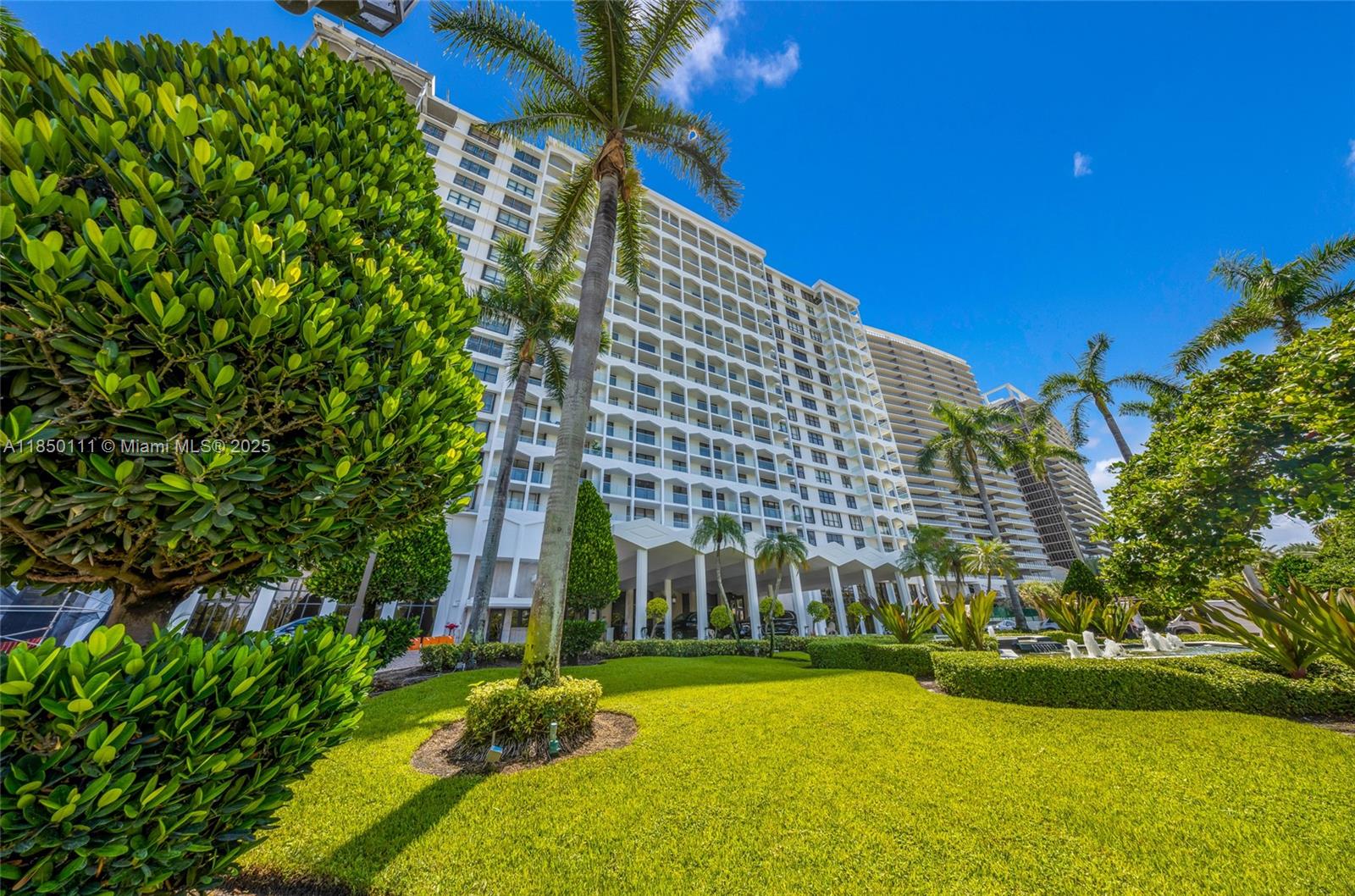 BALMORAL CONDO - Residential