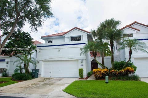 Photo of 21722 Cromwell Cir, Boca Raton, FL 33486 (MLS # A12071059)