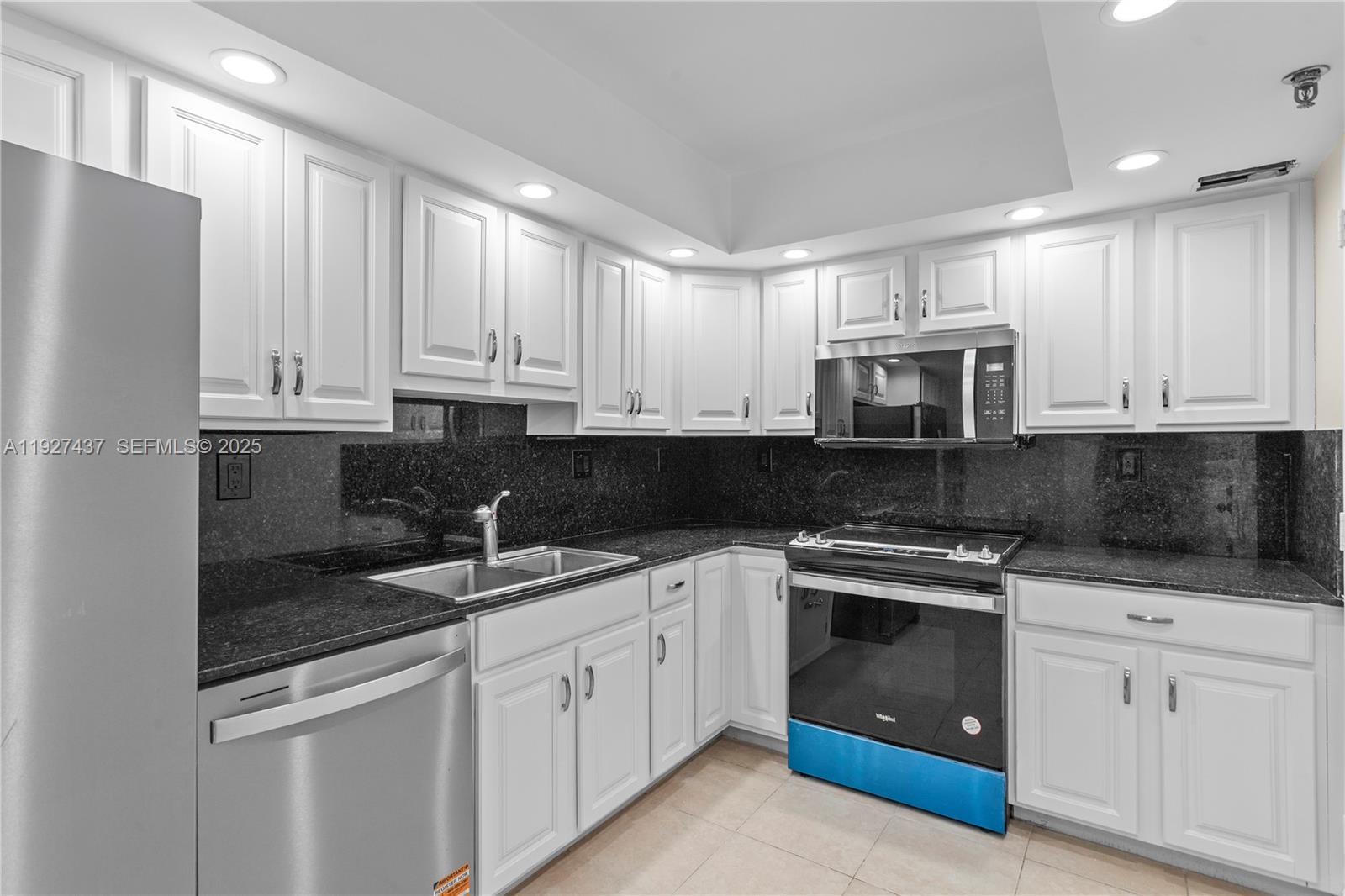 9500 OCEANS CONDO - Residential