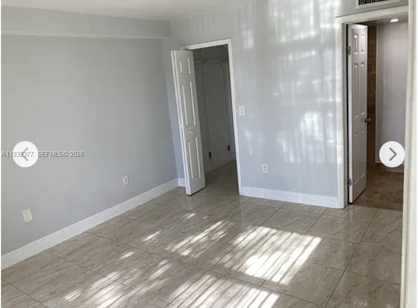 INTERNATIONAL PARK I COND - Residential