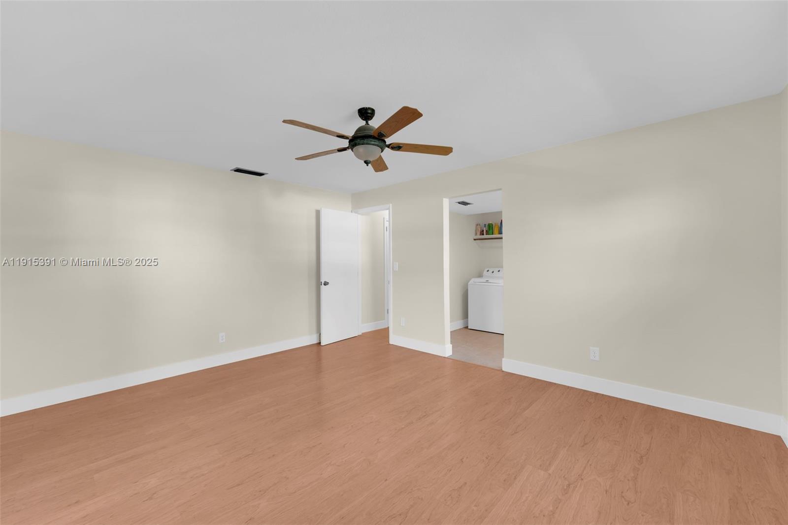 PORT EDISON - Residential