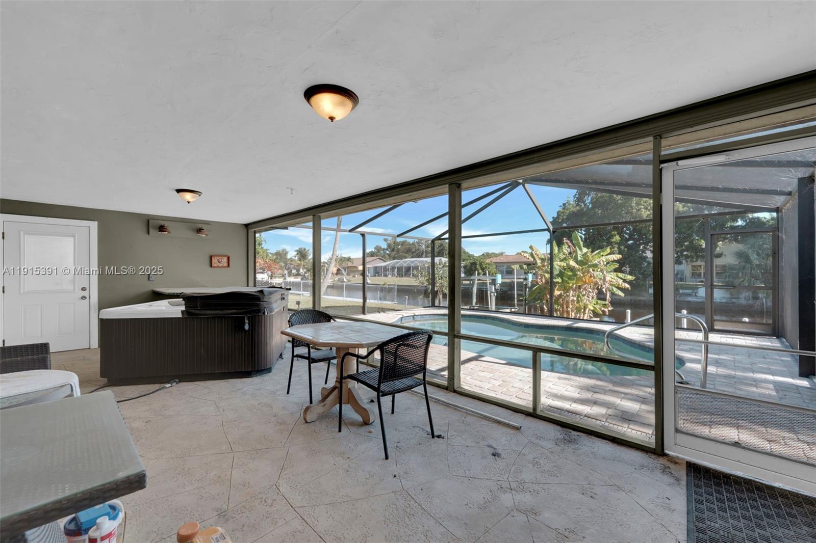 PORT EDISON - Residential