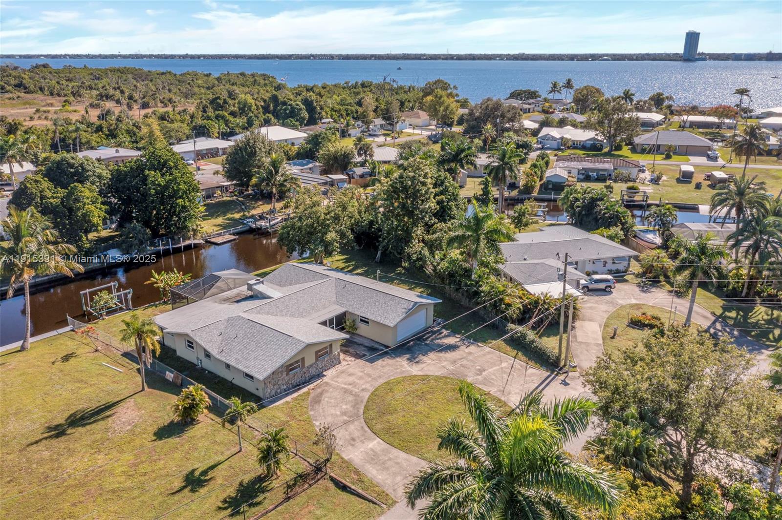 PORT EDISON - Residential