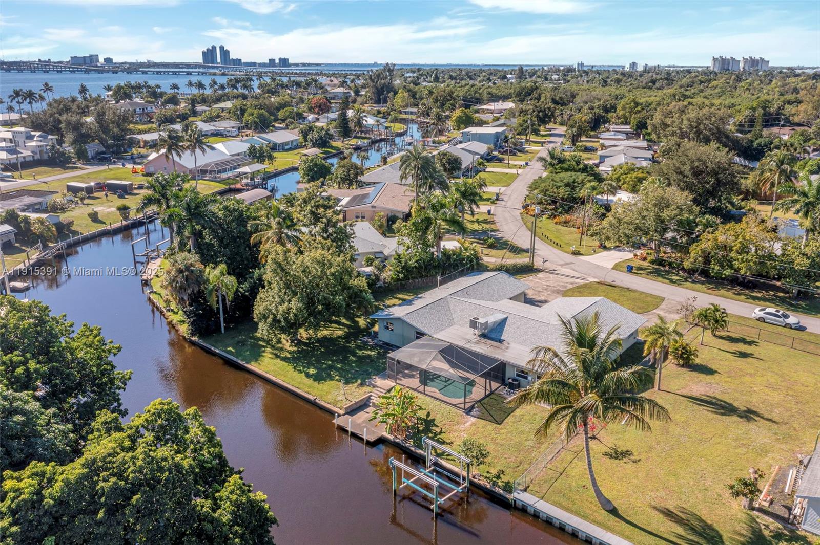 PORT EDISON - Residential