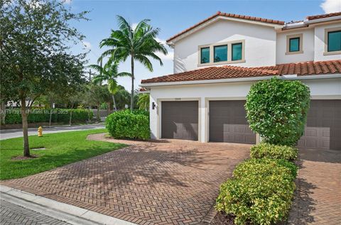 Photo of 5999 E Brookfield Cir E, Hollywood, FL 33312 (MLS # A11913931)