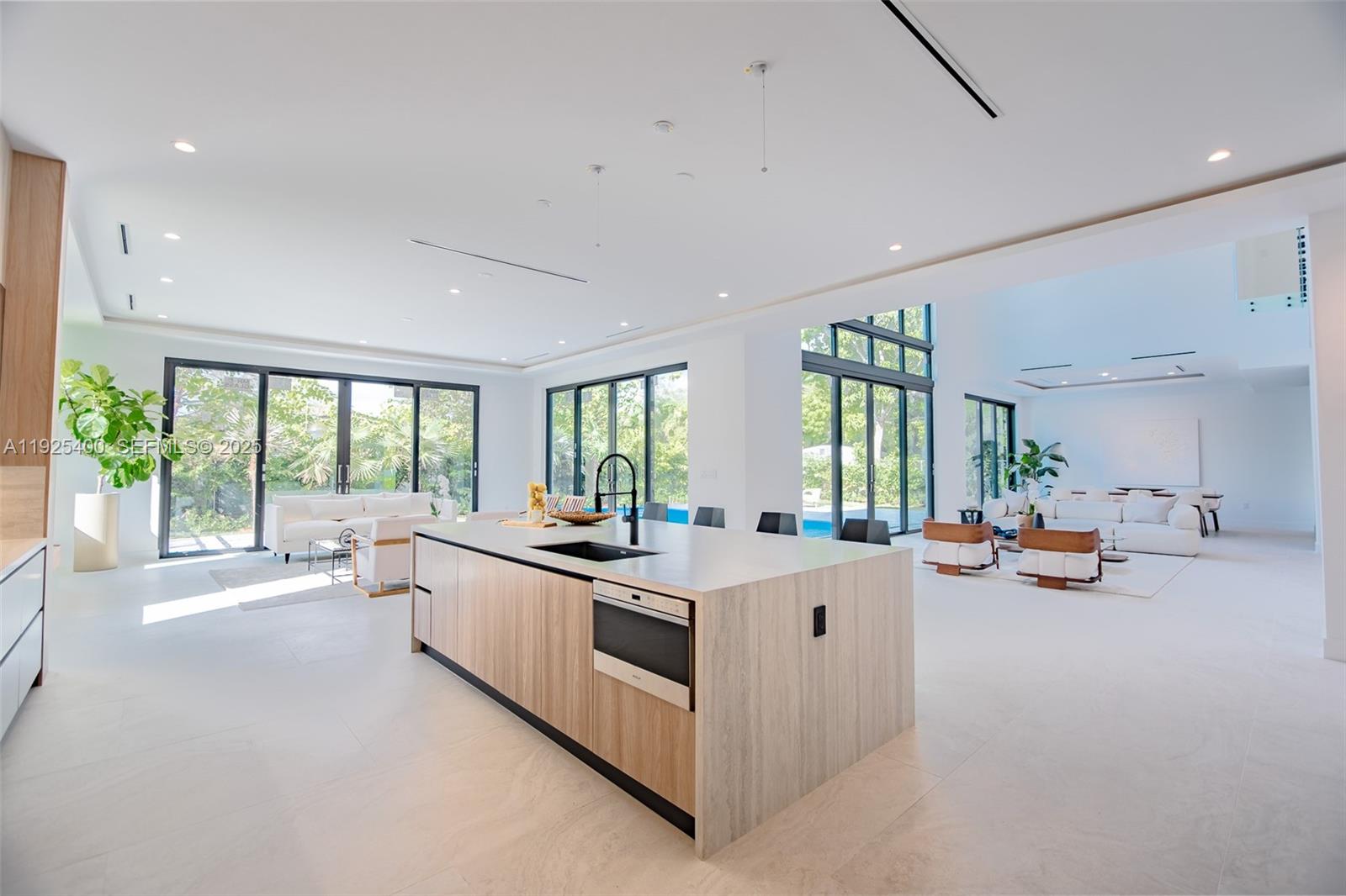 HILLMONT - Residential