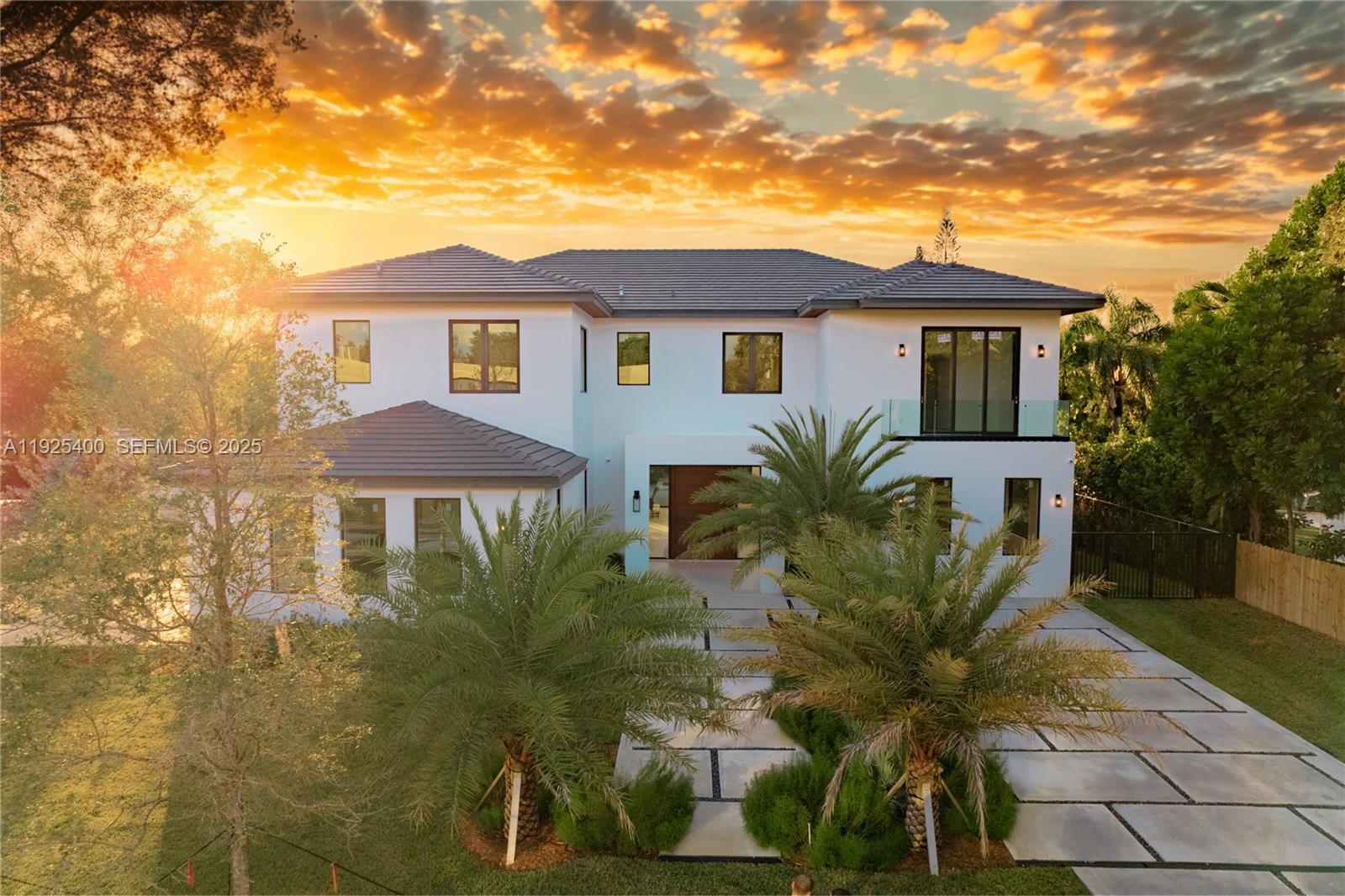 HILLMONT - Residential