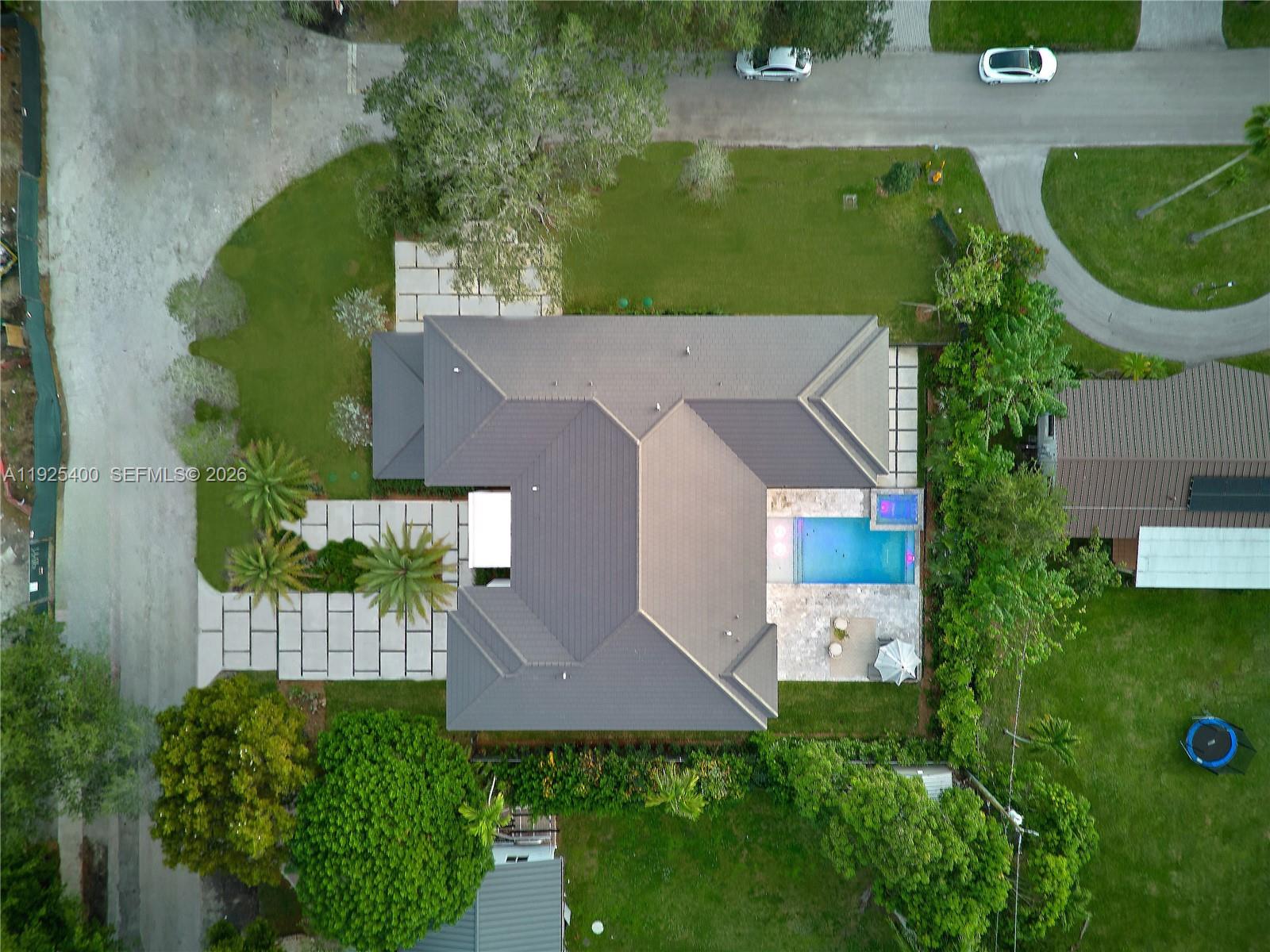 HILLMONT - Residential