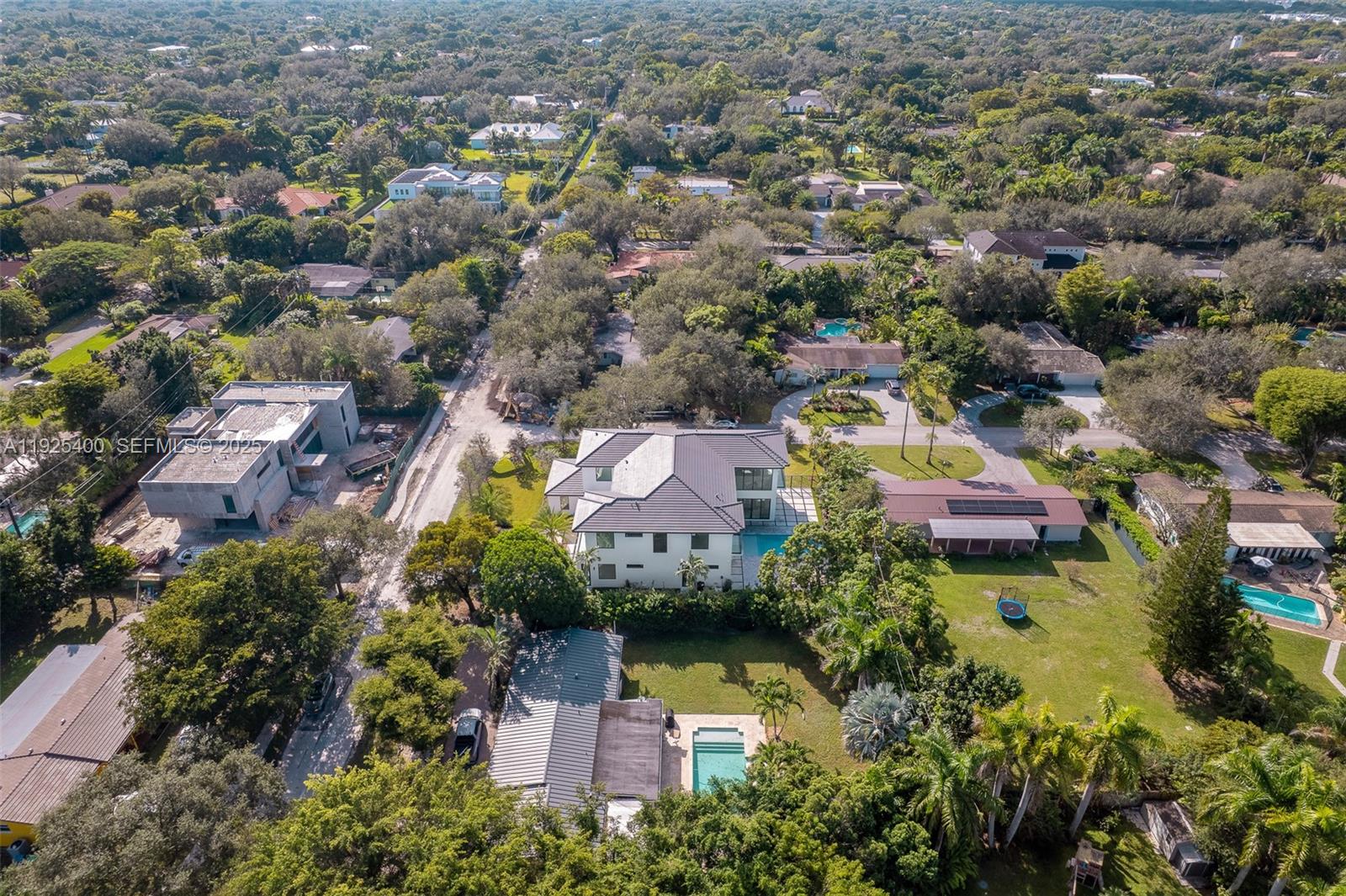 HILLMONT - Residential