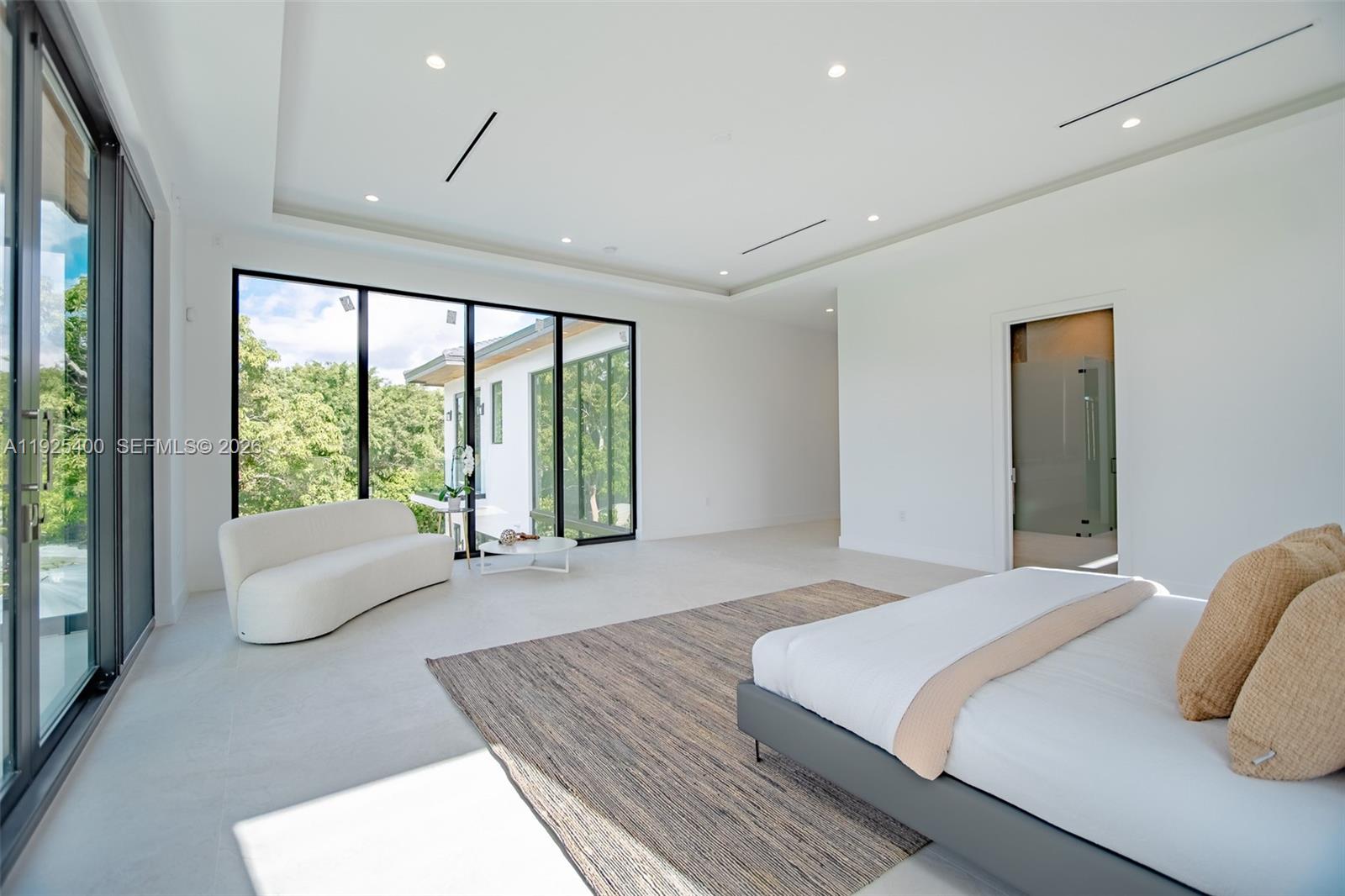 HILLMONT - Residential