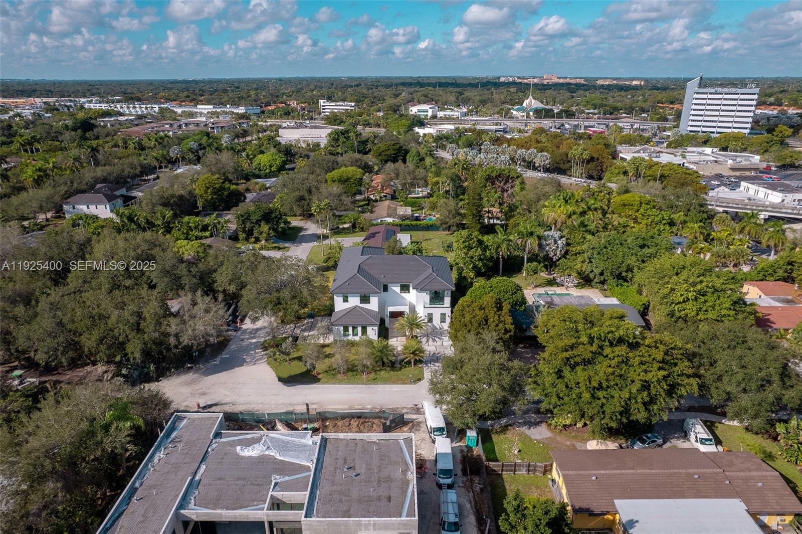 HILLMONT - Residential