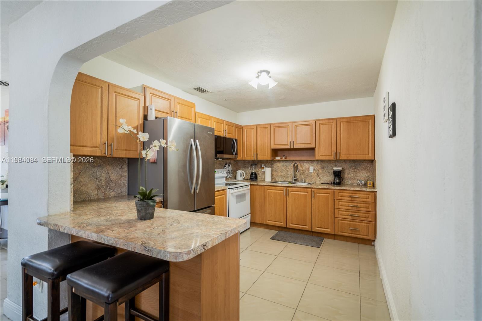 SUN-TAN VILL SEC 5 - Residential Lease