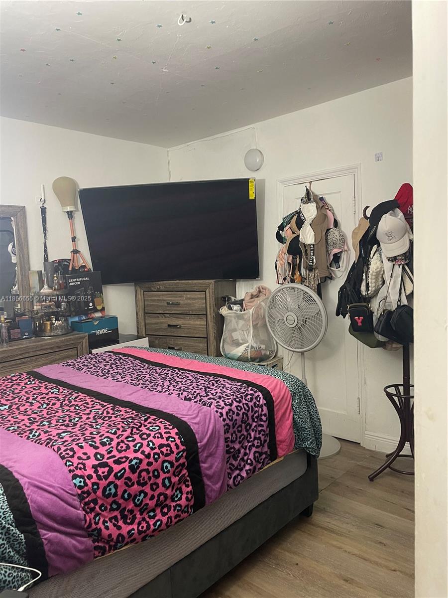 HARWOOD 2ND ADDN TO RIVER - Residential Income