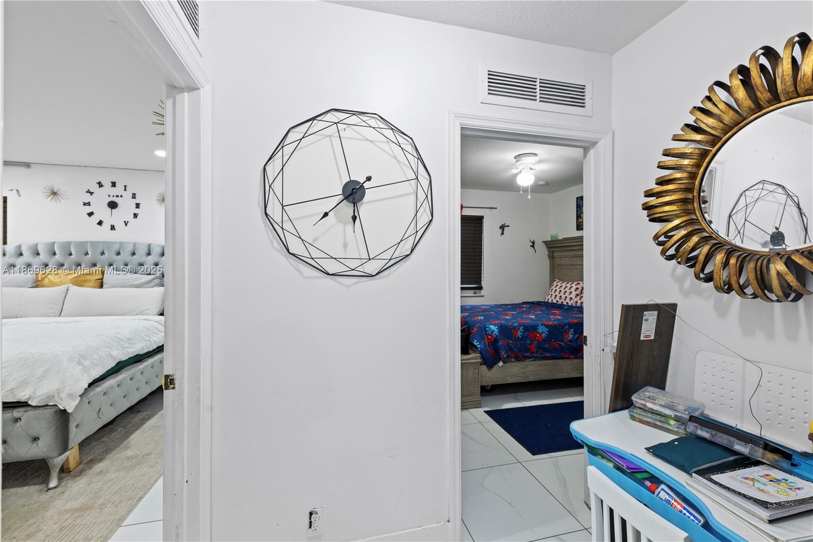 TOWN OF MODELO (DANIA) B- - Residential