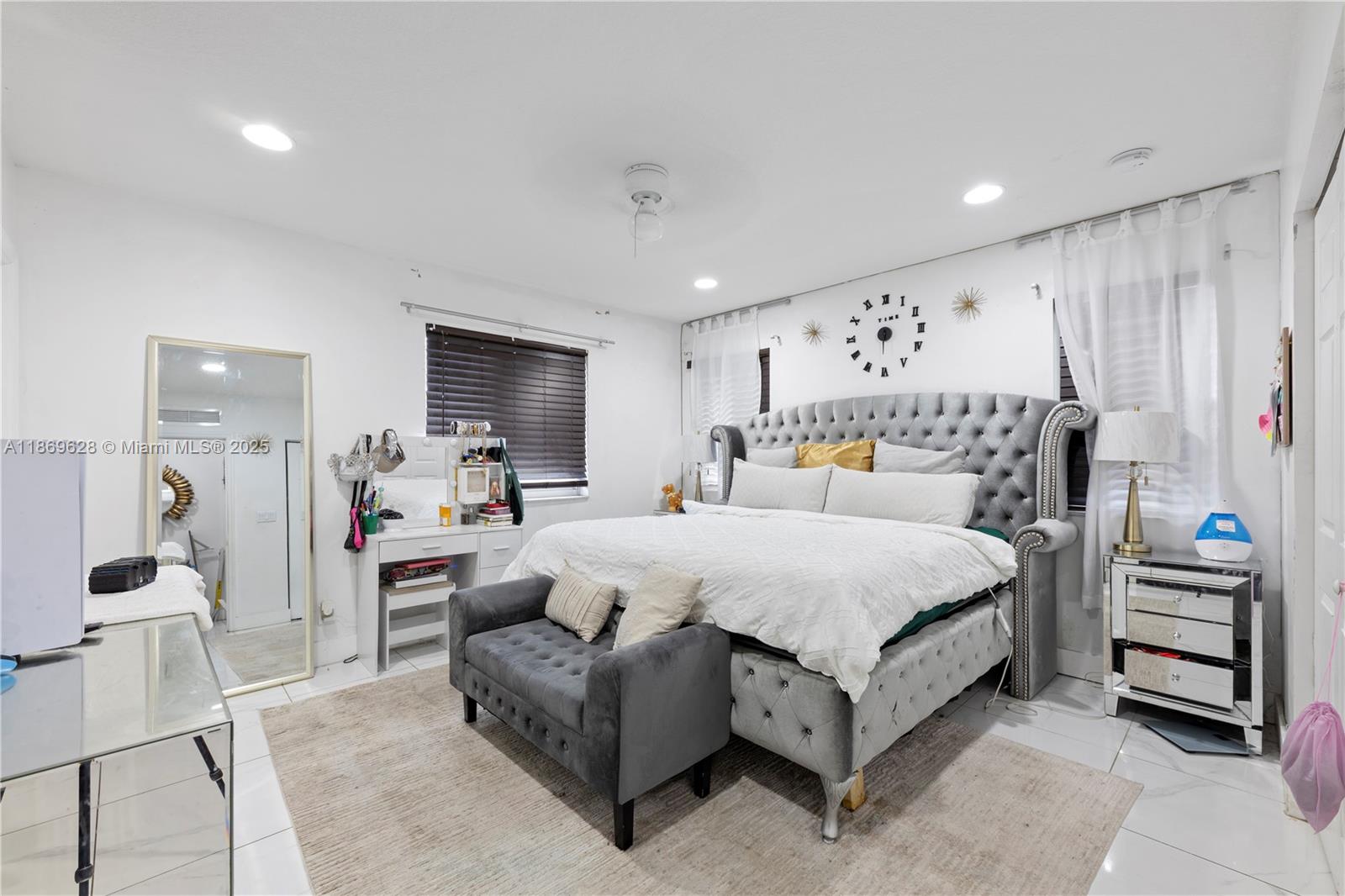 TOWN OF MODELO (DANIA) B- - Residential