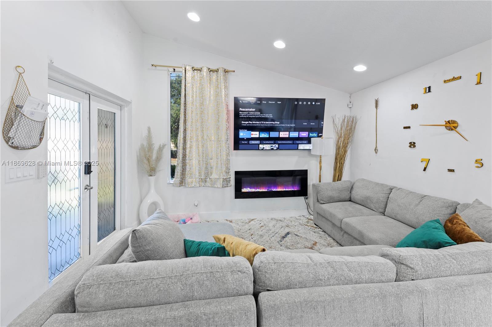 135 NW 6th Ave