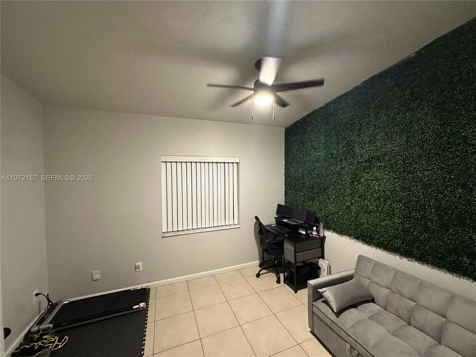 HOLLYWOOD BEACH HEIGHTS S - Residential Lease