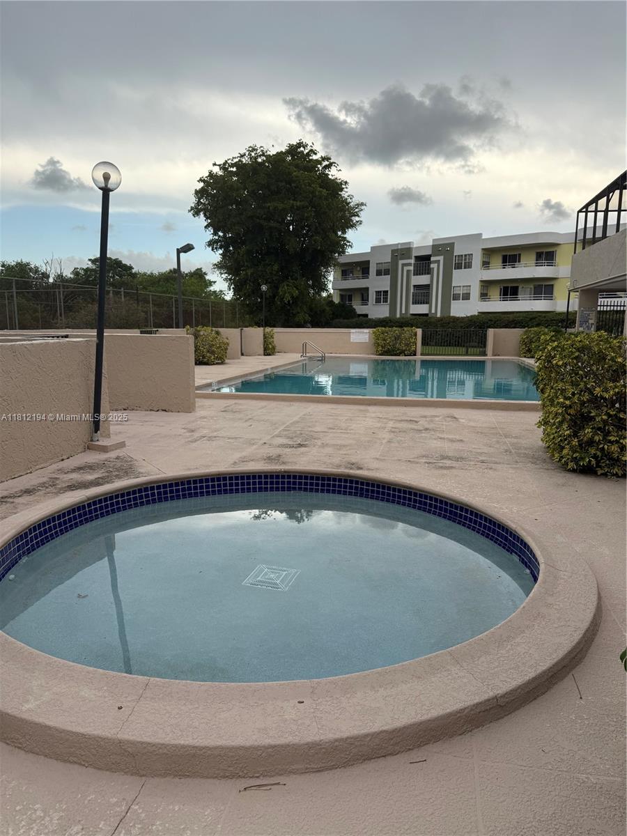 THE PRADO CONDO - Residential