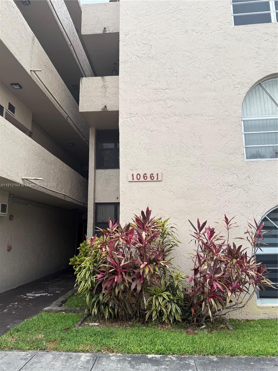 THE PRADO CONDO - Residential