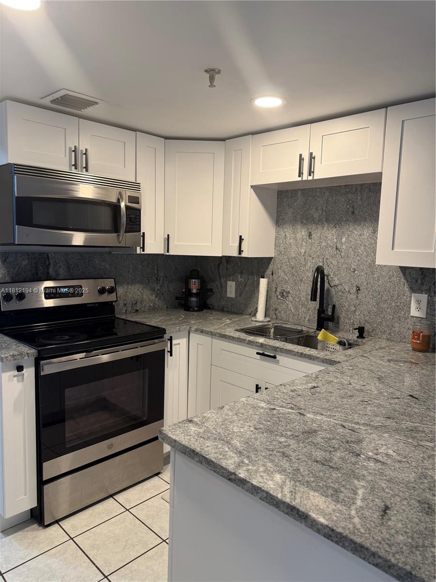 THE PRADO CONDO - Residential