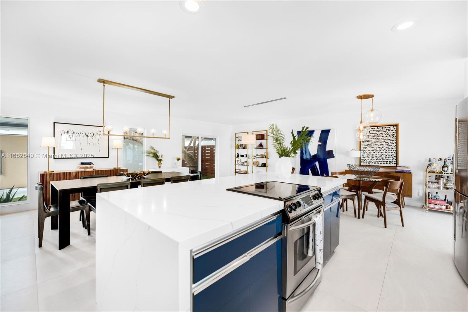 ADEMAR PARK AMD PL - Residential
