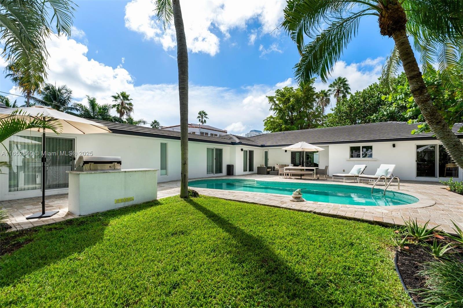 ADEMAR PARK AMD PL - Residential
