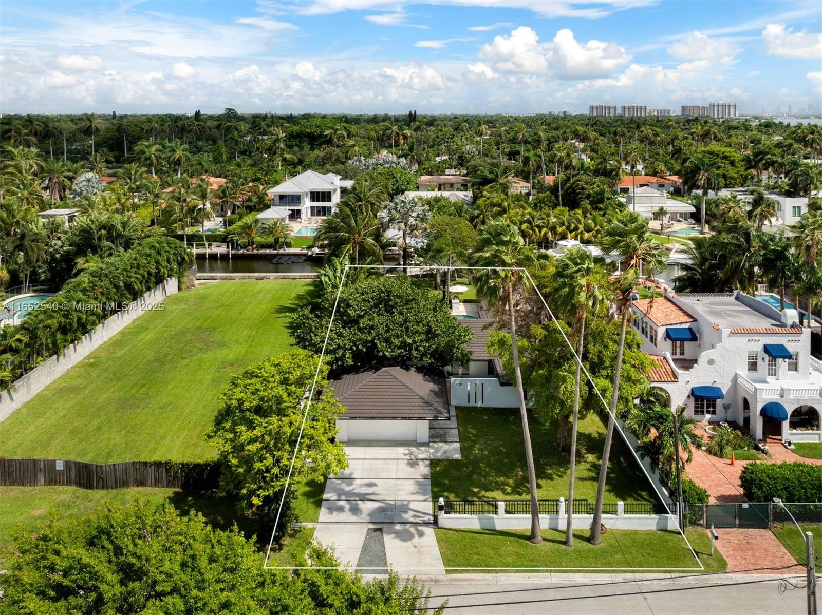 ADEMAR PARK AMD PL - Residential