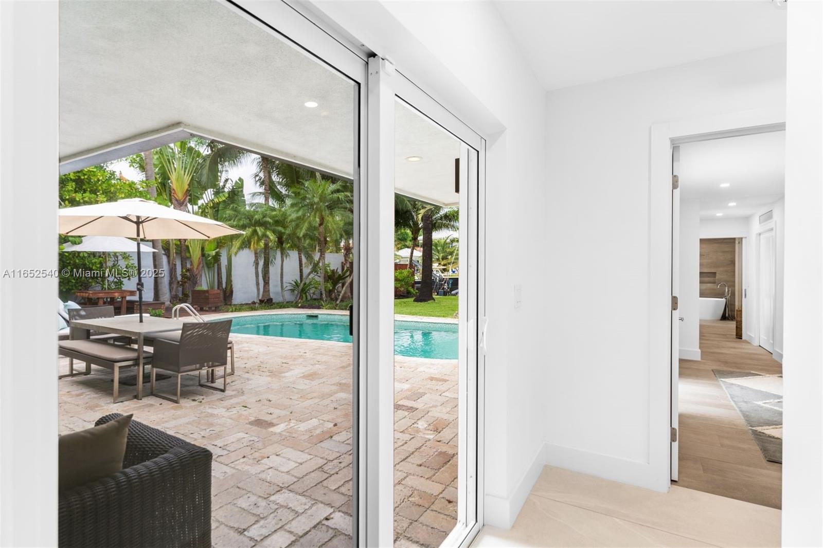 ADEMAR PARK AMD PL - Residential