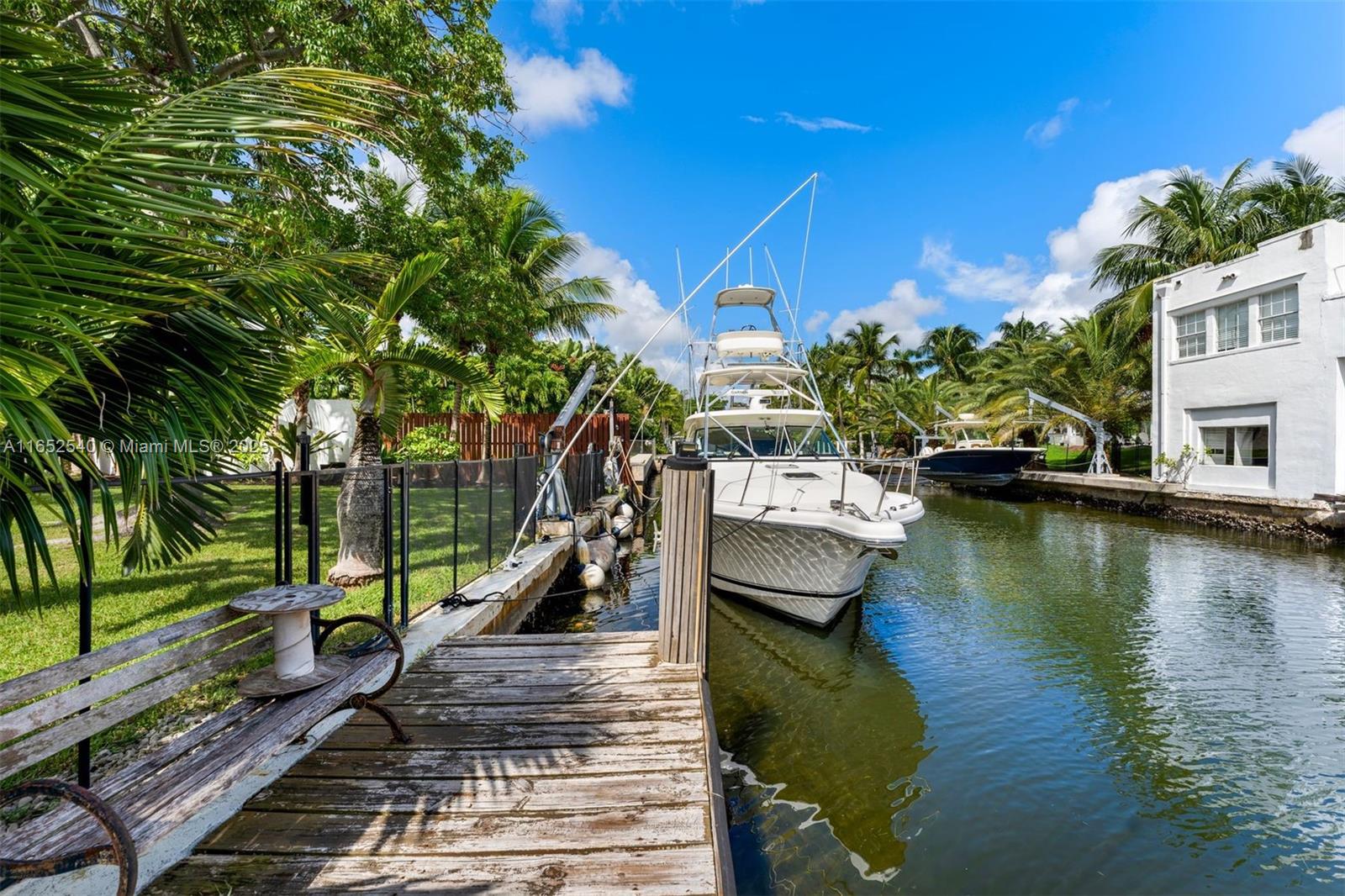 ADEMAR PARK AMD PL - Residential