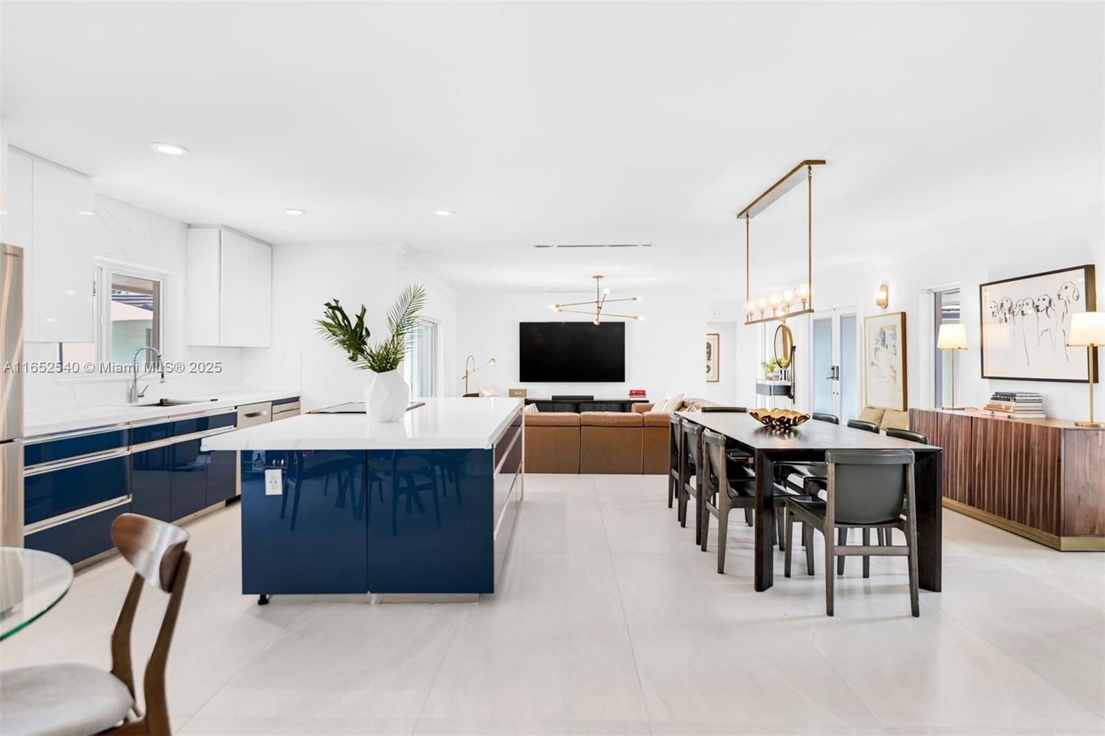 ADEMAR PARK AMD PL - Residential