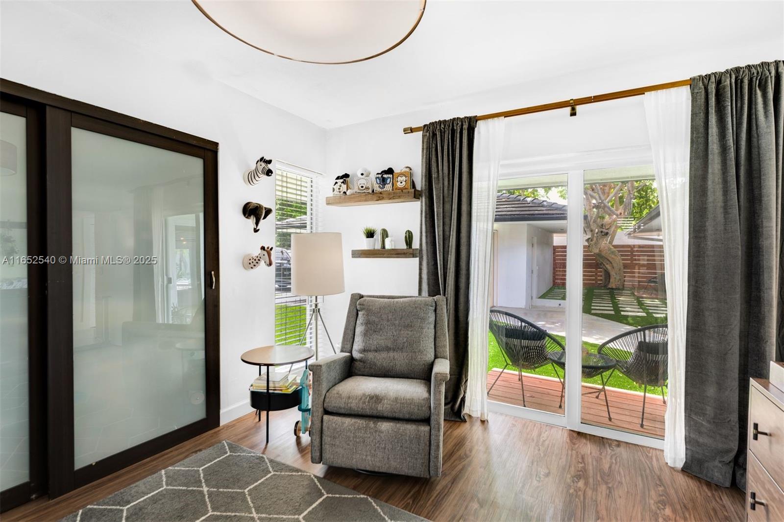 ADEMAR PARK AMD PL - Residential