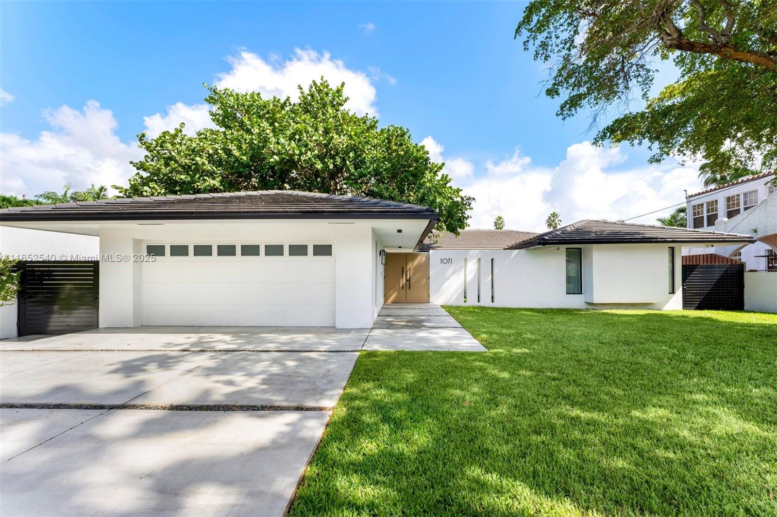 ADEMAR PARK AMD PL - Residential