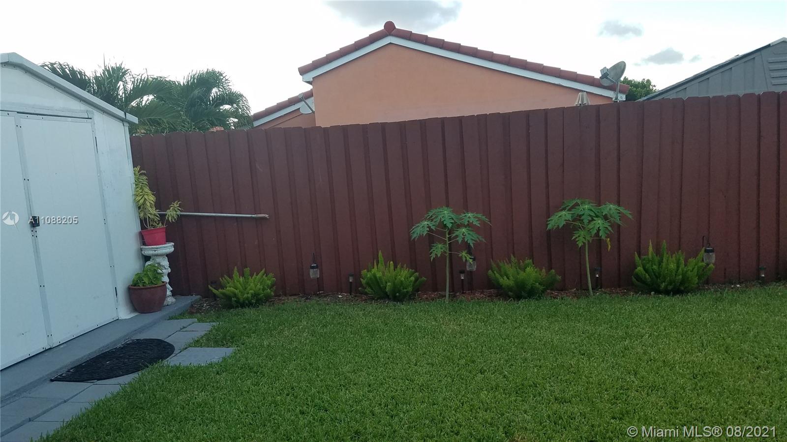 WEITZER SERENA LAKES WEST - Residential