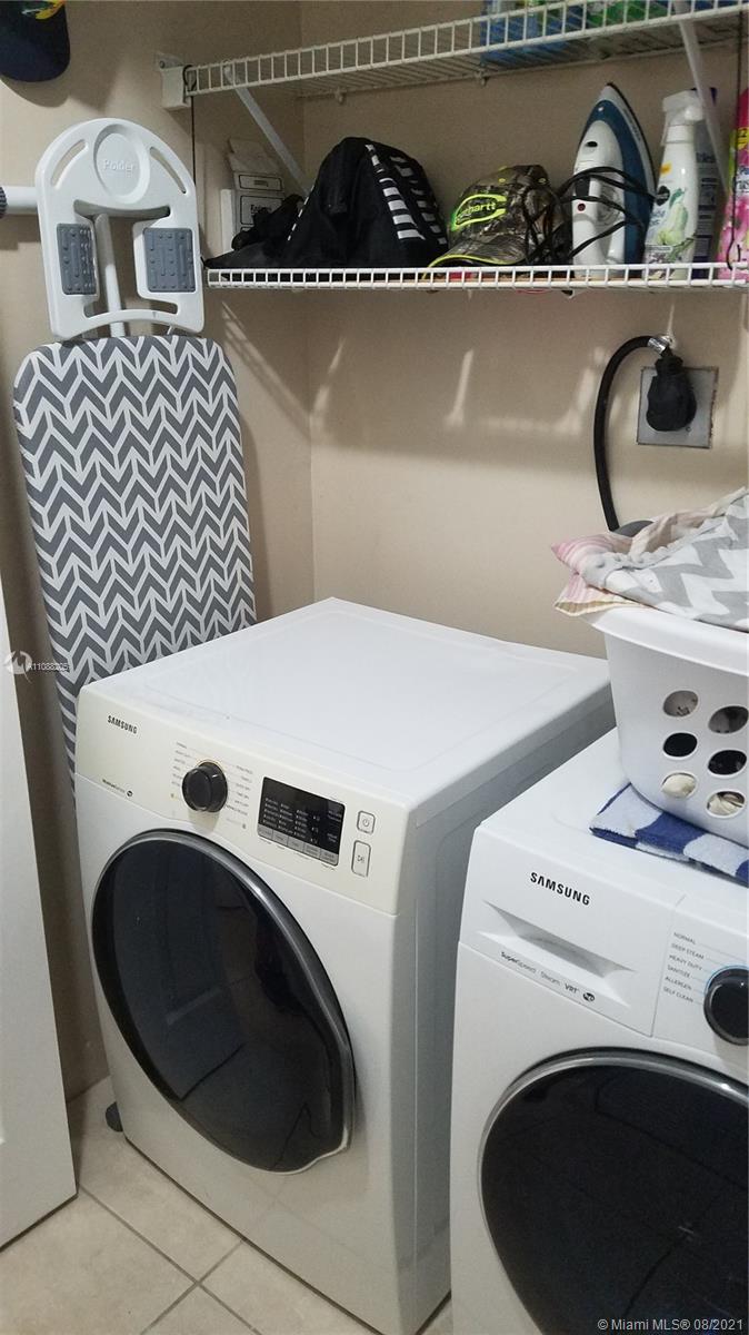 WEITZER SERENA LAKES WEST - Residential