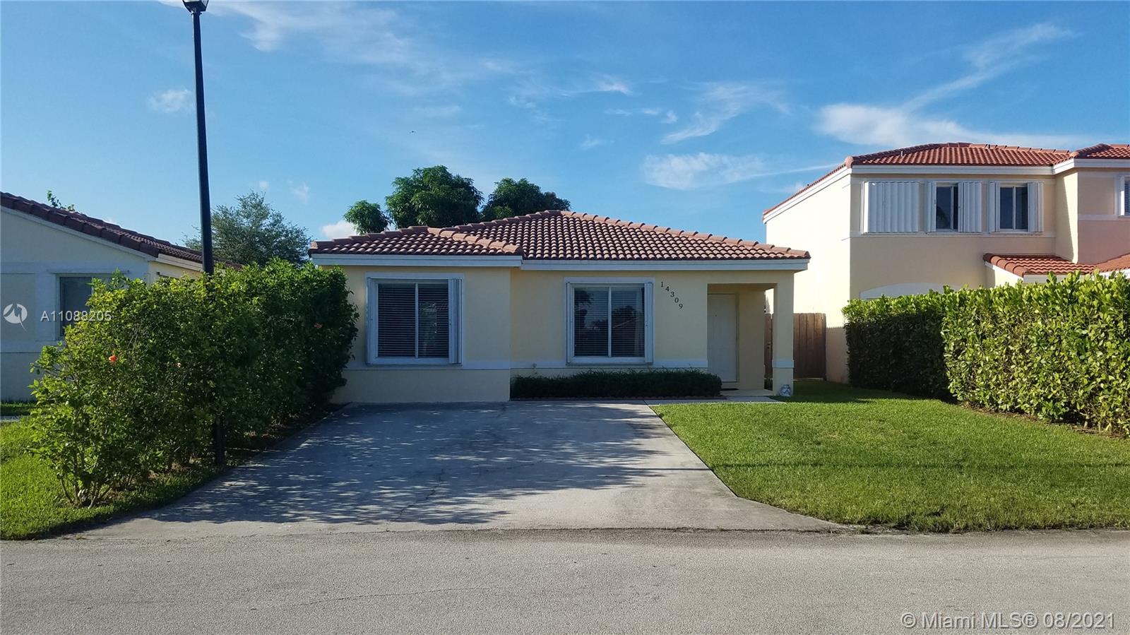 WEITZER SERENA LAKES WEST - Residential