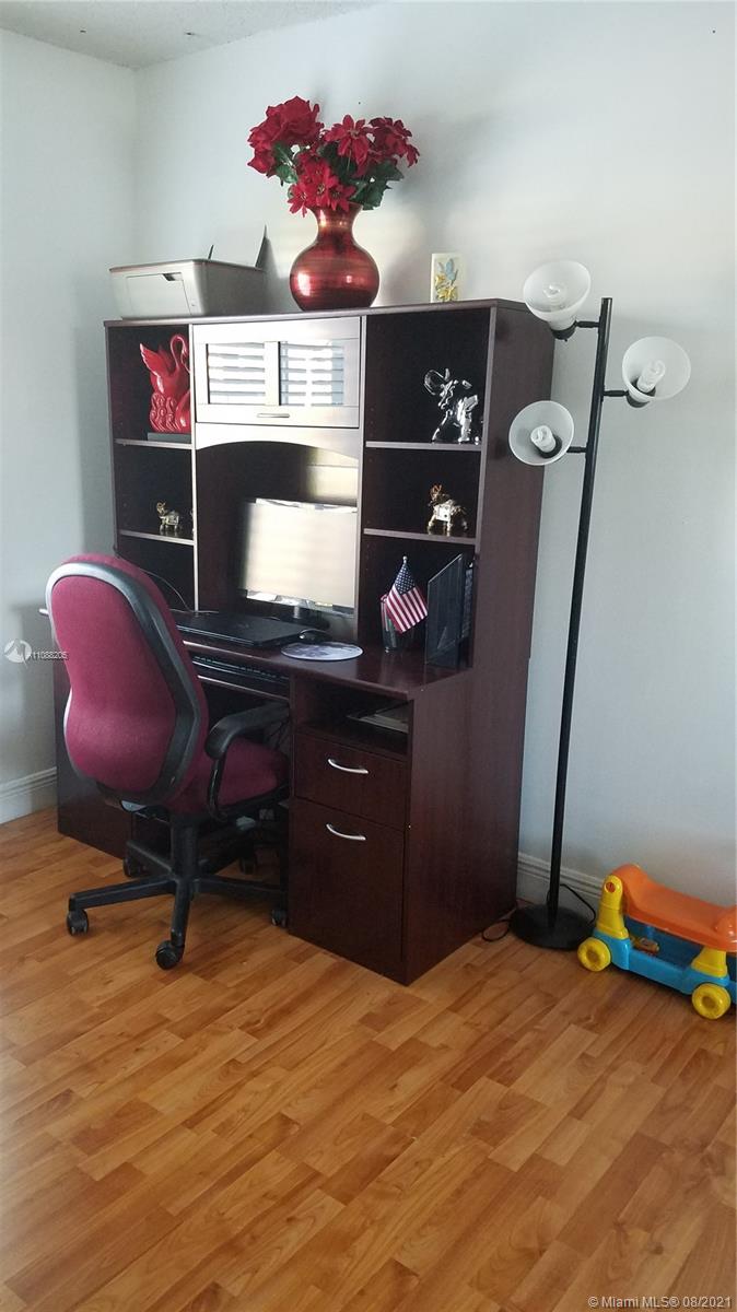 WEITZER SERENA LAKES WEST - Residential