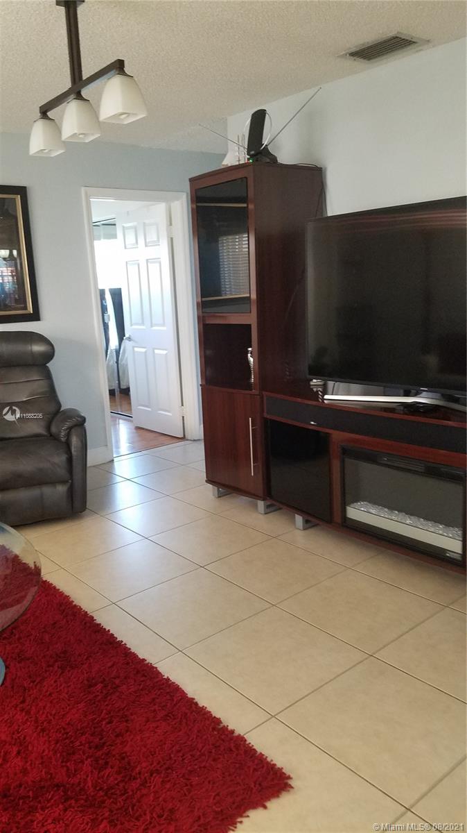 WEITZER SERENA LAKES WEST - Residential