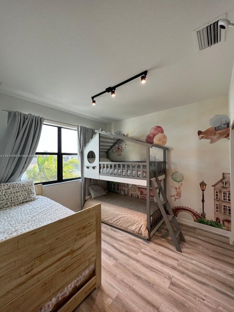 POLO LEGACY MXPD - Residential Lease