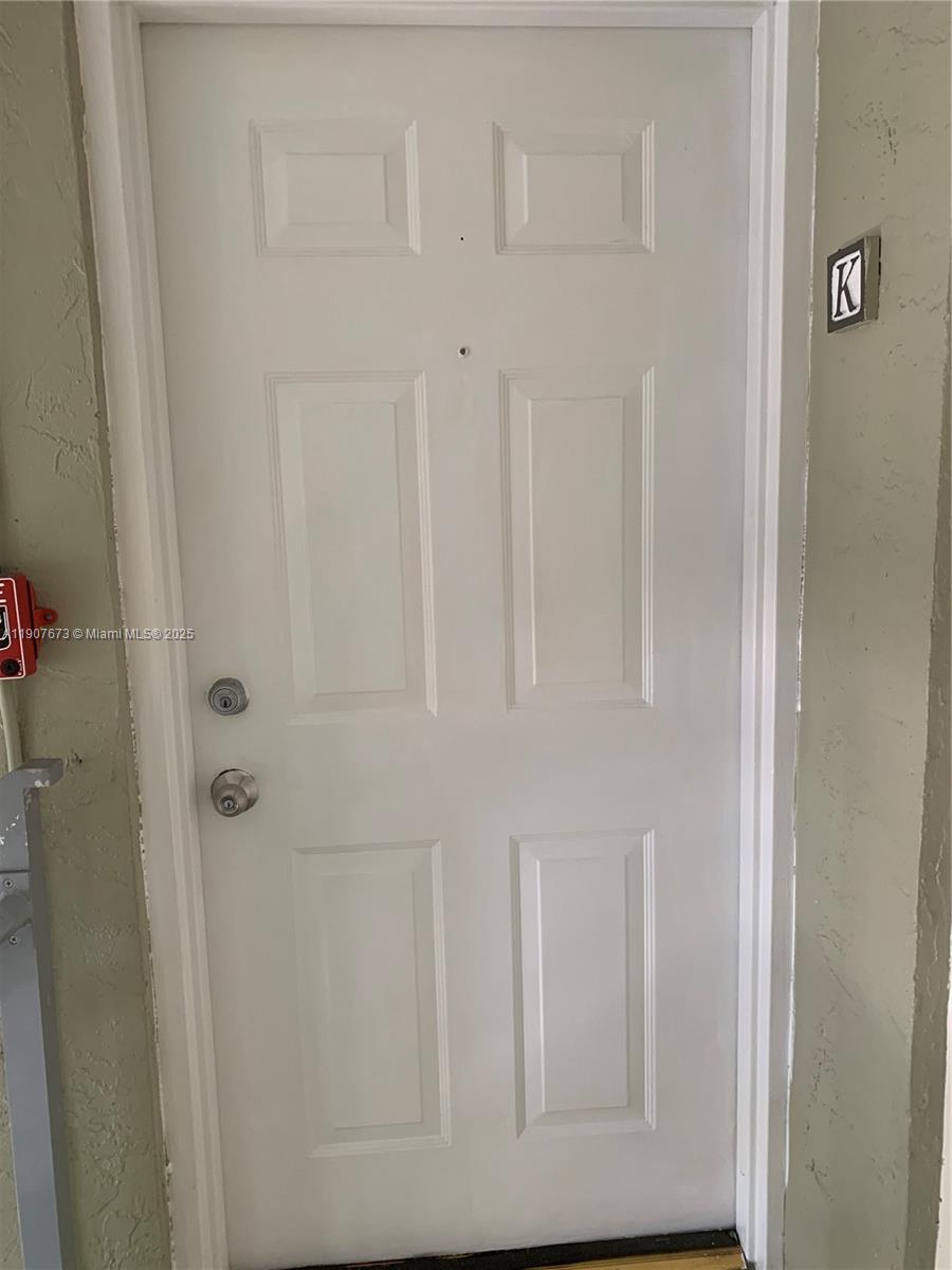 ANTIGUA AT CNTRY CLUBOF M - Residential Lease