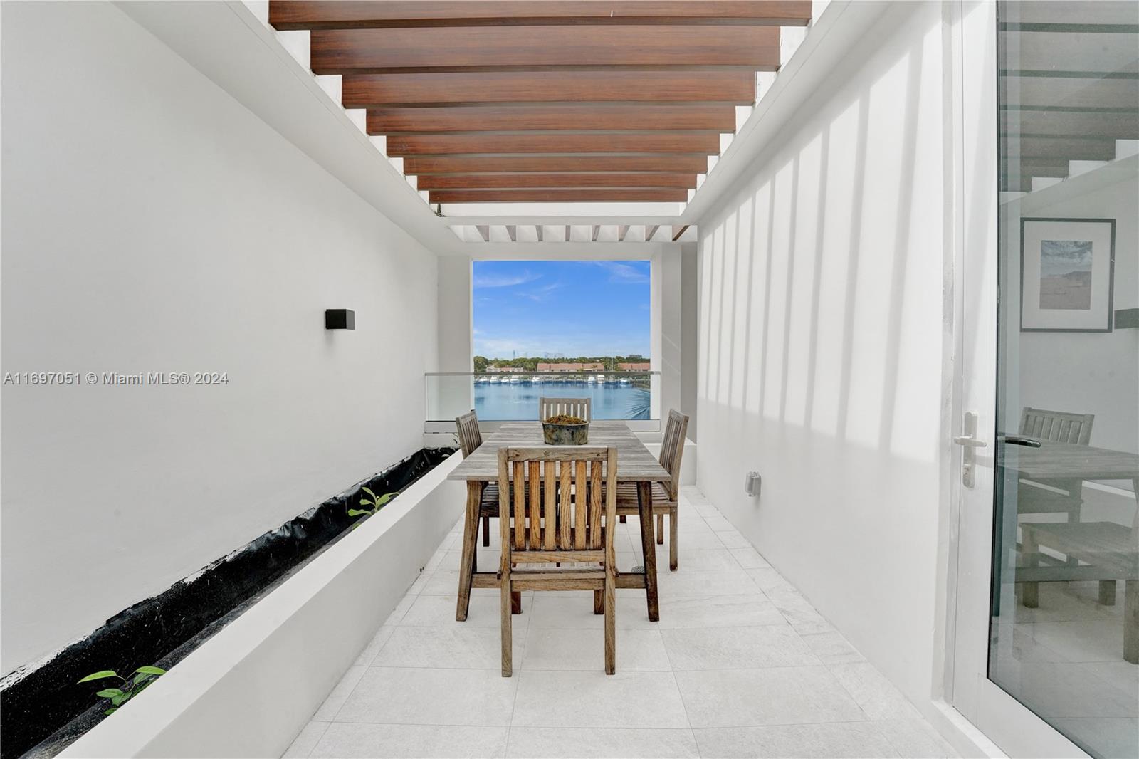 VIDA AT THE POINT - Residential