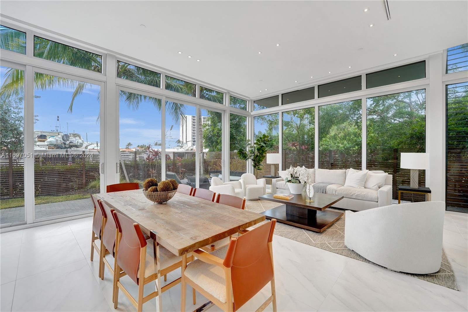 VIDA AT THE POINT - Residential